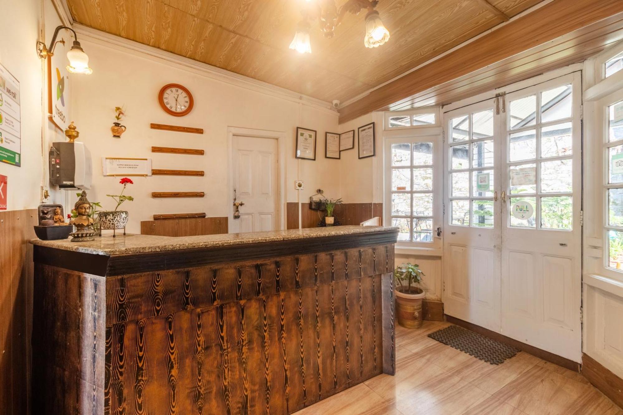 Treebo The Alpine Heritage Residency Shimla Exterior foto
